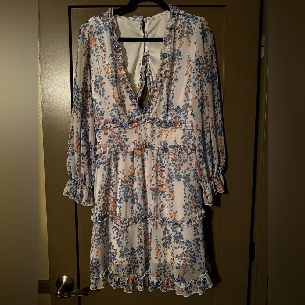 Cutout Back Ruffle Detail Floral Dress Large